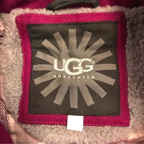 Ugg Wool Cropped Jacket With Detachable Sherpa Hood - Picture 8 of 15